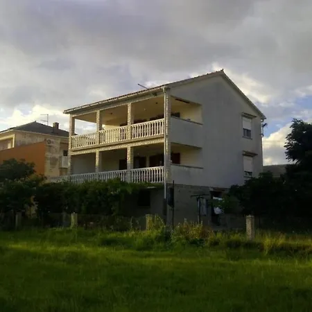 Curic Povljana