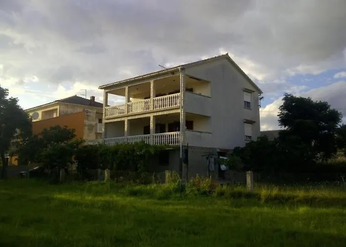 Curic Povljana