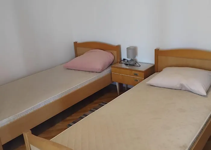 Curic * Povljana